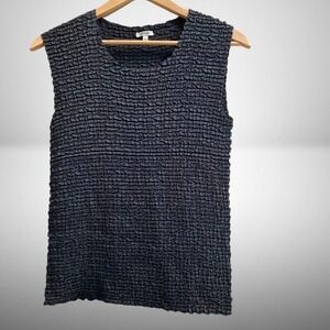 NICOLA Women's Popcorn Smocked Sleeveless Top Black Large